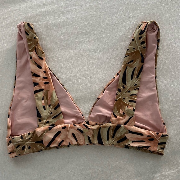 Billabong Hula Palm Bikini Top - Picture 2 of 2